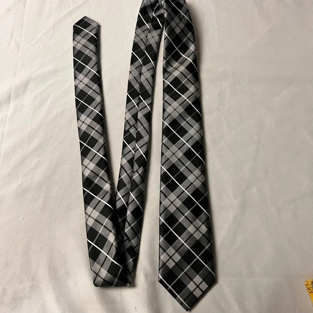 Chaps Men Plaid Necktie Black Grey White Checkered Polyester Formal Tie Standard